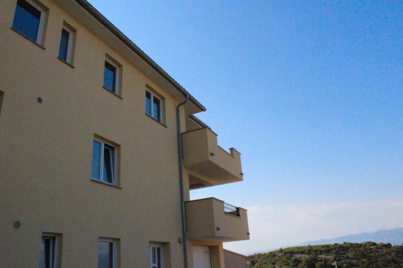 Apartmani Marin Vrbnik Extérieur photo